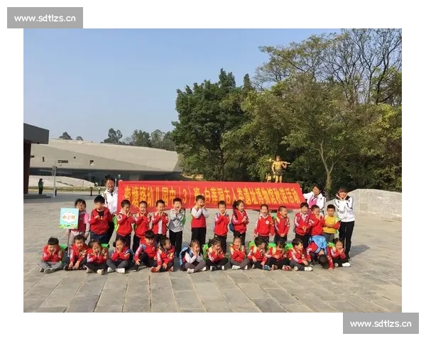 在剧本创作中探索情感与结构融合并体悟创意成长的深度思考之旅路